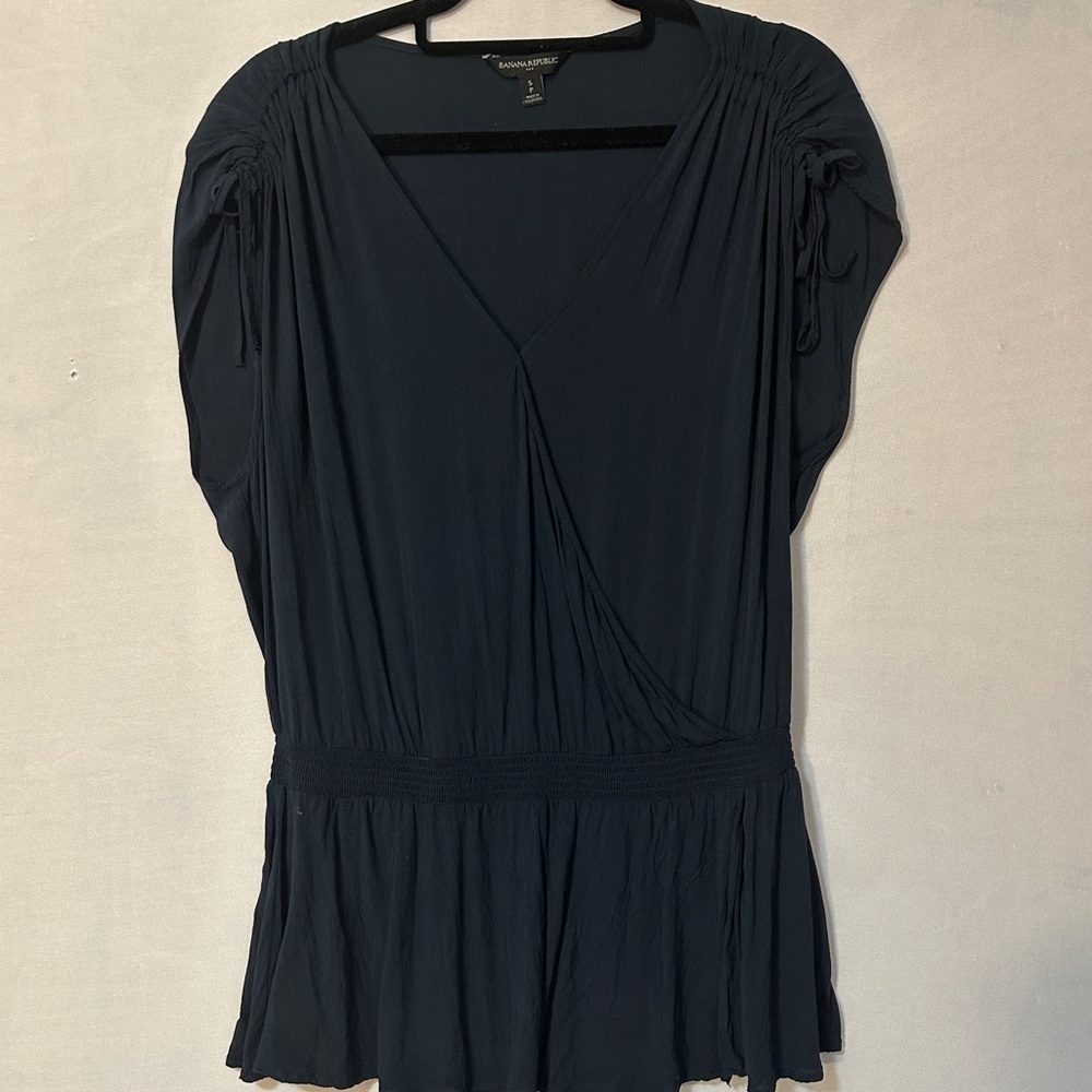 Banana Republic Navy V-Neck Top Size S